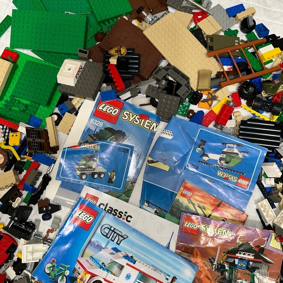Huge Lego Bundle - Picture 7 of 12